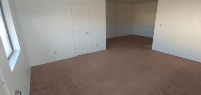 Building Photo - 2692 W Shauna Dr