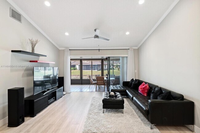Building Photo - 20929 Boca Ridge Dr S