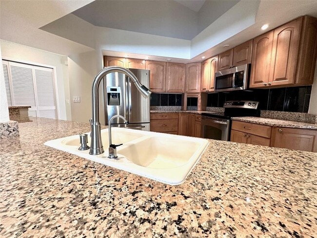 Building Photo - 1533 Cumberland Ct