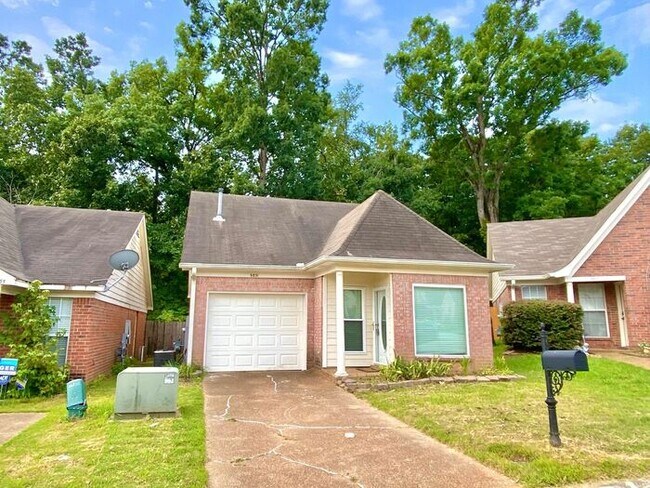 Building Photo - Now Leasing A 3 Bedroom 2 Bath Home In Cor...