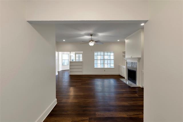 Foto del edificio - 514 Highland Oaks Dr