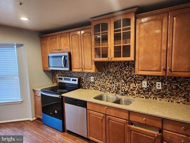 Foto del edificio - 13112 Silver Maple Ct