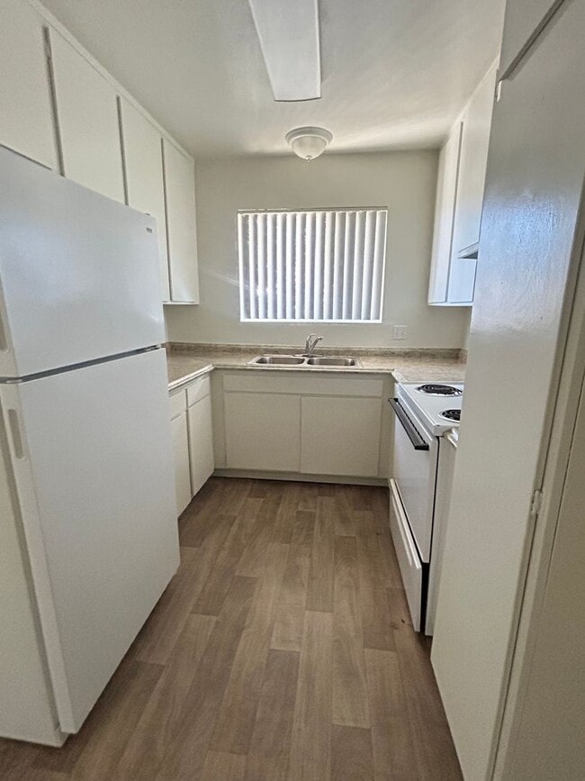 Interior Photo - Mohawk Gardens