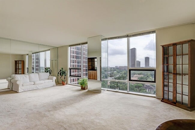 Foto del edificio - 5100 San Felipe St