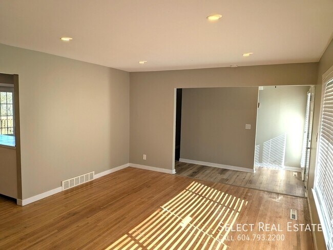 Photo du bâtiment - 9715 Carleton St