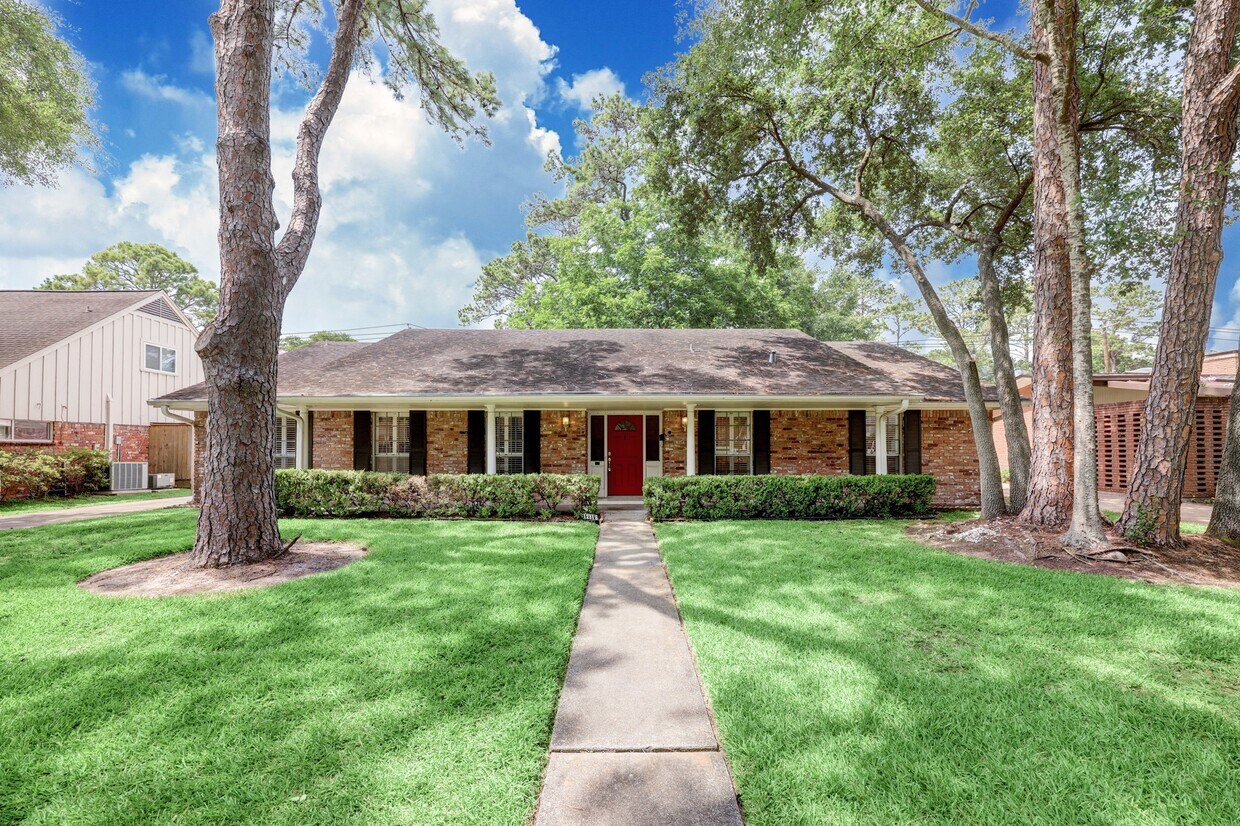 Foto principal - 12318 Perthshire Rd