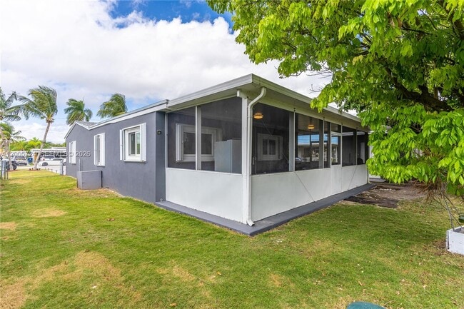 Foto del edificio - 1430 NE 11th St