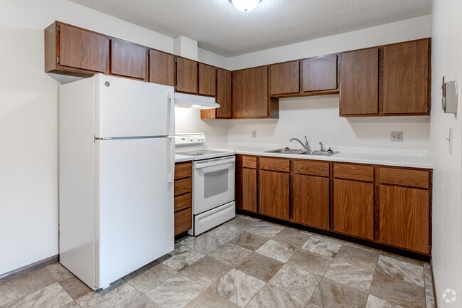1BR, 1BA Den - Kitchen - Clover Hill Apartments
