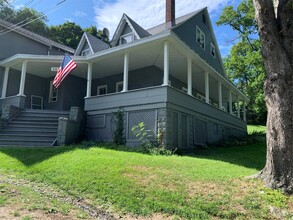Building Photo - 364 Angola Rd