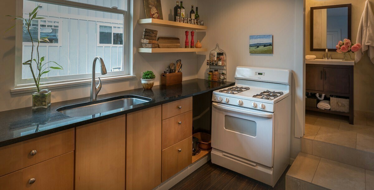 Building Photo - 709 Fidalgo Ave
