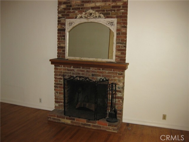 Building Photo - 353 Highland Pl
