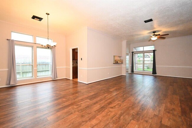 Building Photo - 16302 Ash Point Ln
