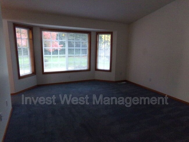 Building Photo - 711 N Morrison Rd