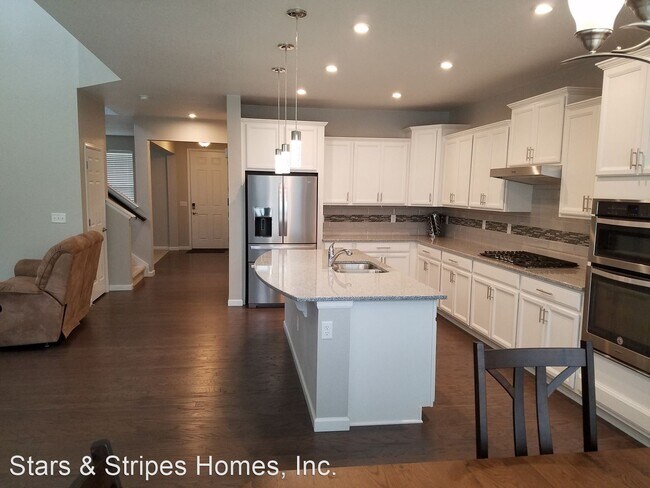 Building Photo - 4 br, 3.5 bath House - 9828 E. Kansas Avenue