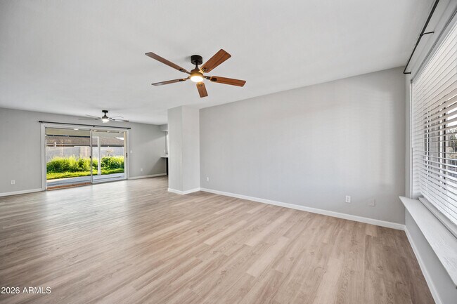 Foto del edificio - 3409 E Campo Bello Dr