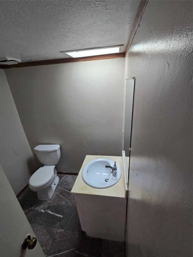 Foto del edificio - 7045 Chasewood Dr