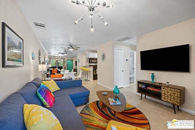 Foto del edificio - 575 N Villa Ct