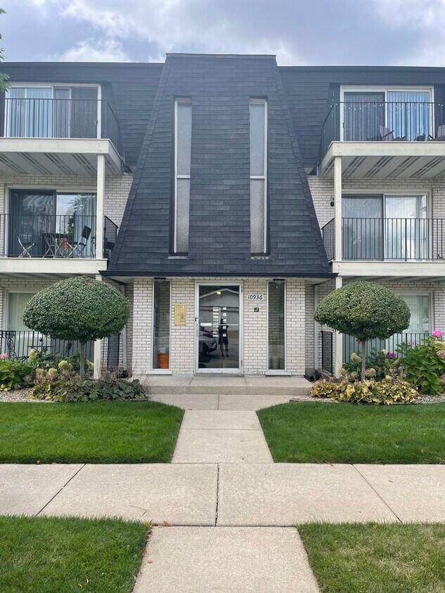 Primary Photo - 10936 Kilpatrick Ave