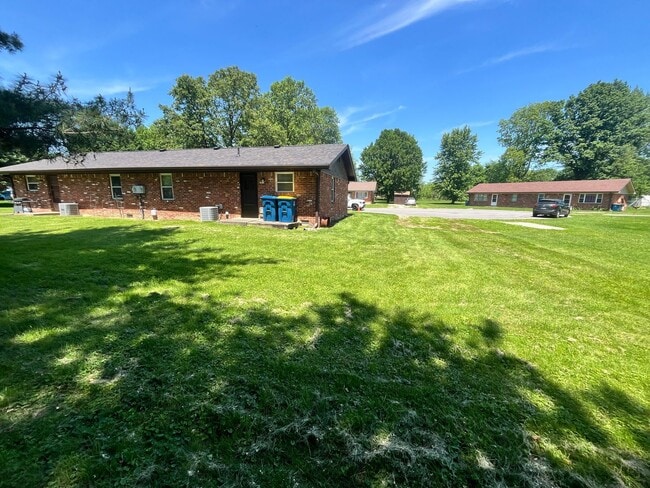 Building Photo - 307 Sunset Ln