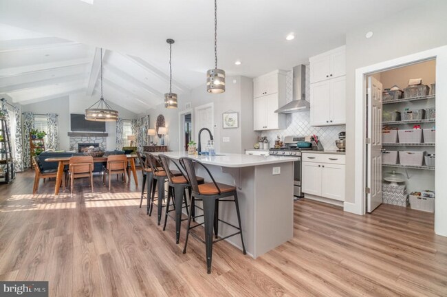 Foto del edificio - 104 Edge Towne Ln