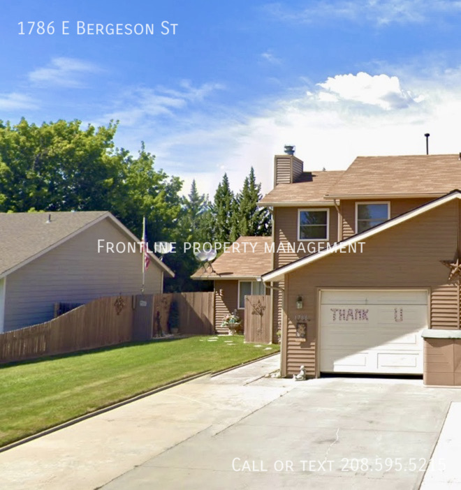 Primary Photo - Newly renovated East Boise townhouse!