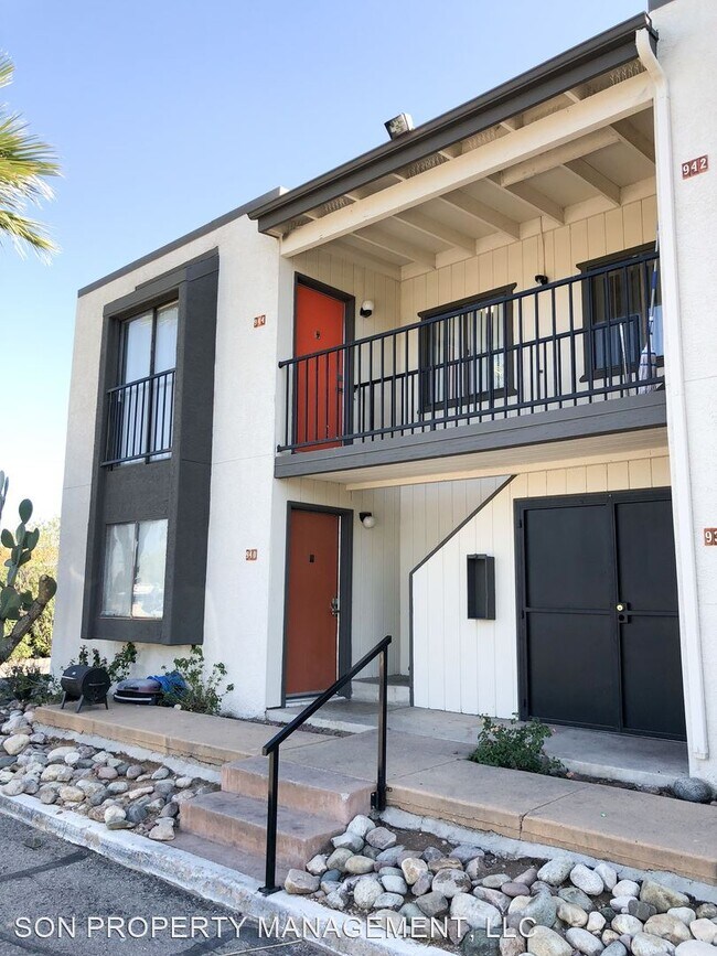 Foto del edificio - 930-944 N Benton Ave