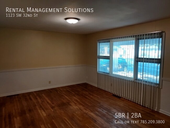 Building Photo - 1123 SW 32nd St- 5 BED/2 BATH