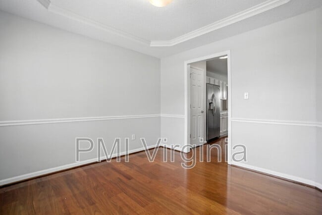 Building Photo - 312 Hickory Hinge Way