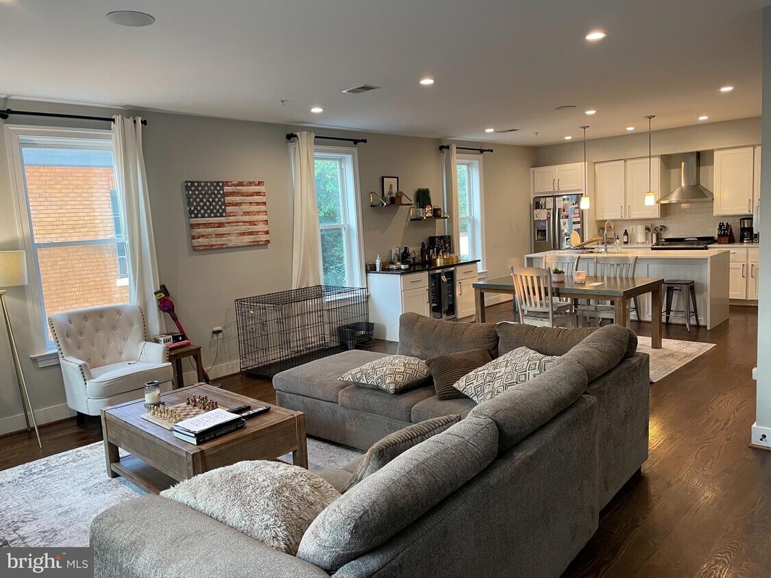 Foto principal - 5516 14th St NW