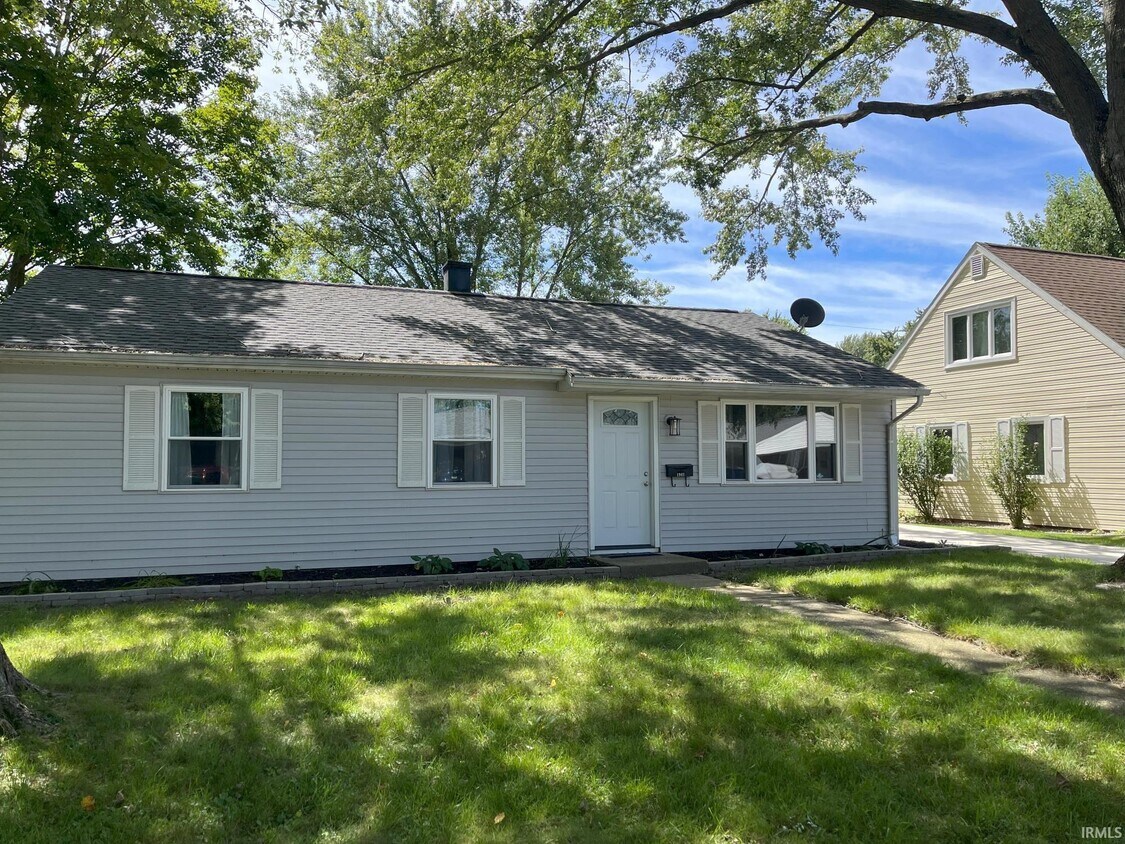 Foto principal - 1941 Lynwood Dr