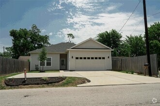 Building Photo - 5518 Beall St