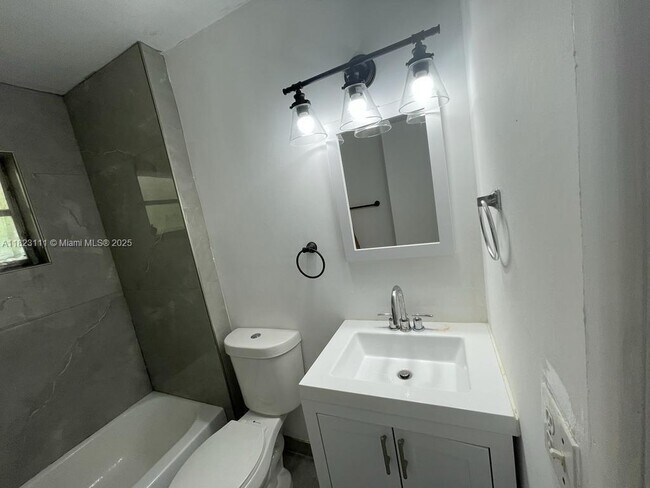 Foto del edificio - 2530 Pierce St