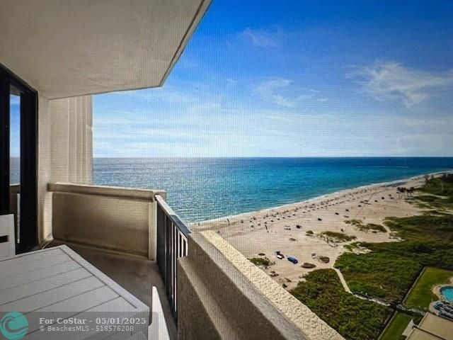 Primary Photo - 2800 N Ocean Dr