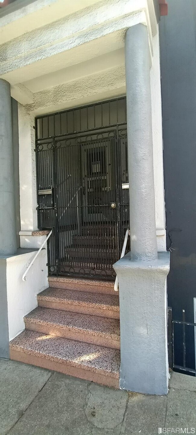 Building Photo - 1226 Union St