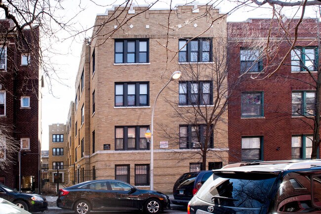 Foto del edificio - 839 W Cornelia Ave