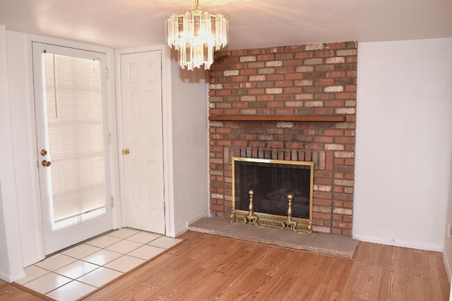 Foto del edificio - 12231 N Cherry Hills Dr W