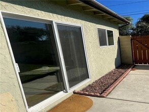 Building Photo - 412 Delphine Pl