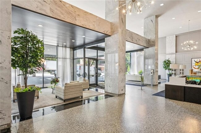 Foto del edificio - 620 Peachtree St NE