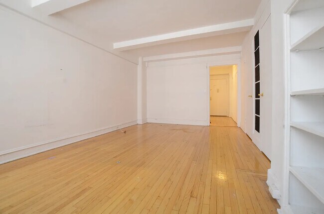 Foto del edificio - 257 W 97th St