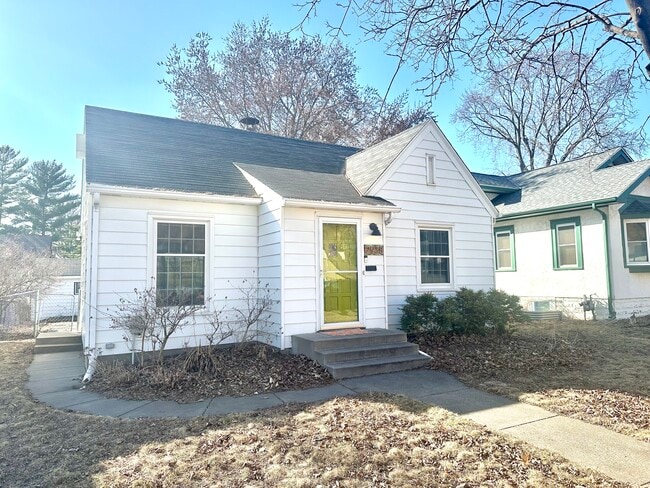 Foto del edificio - 2938 Hayes St NE