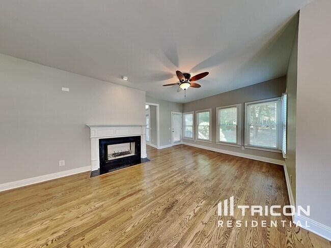 Foto del edificio - 195 Forrest Lake Rd