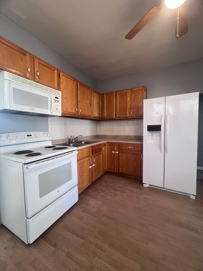 Building Photo - 4360 Gannett St