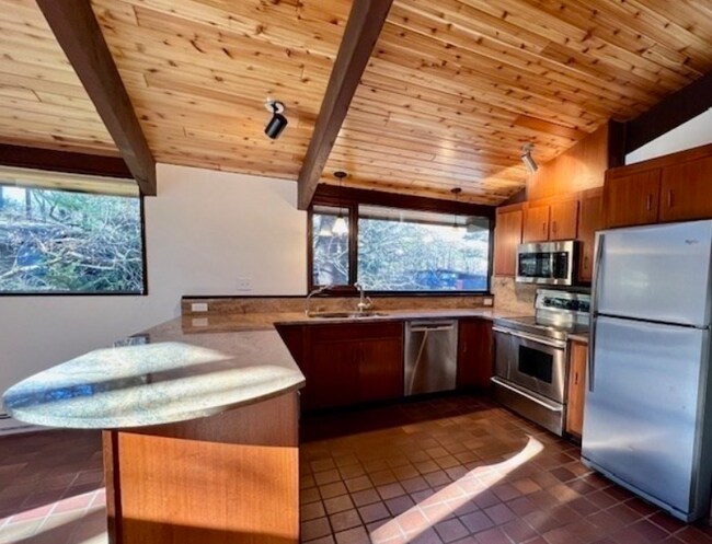 Foto del edificio - 12 White Pine Ln