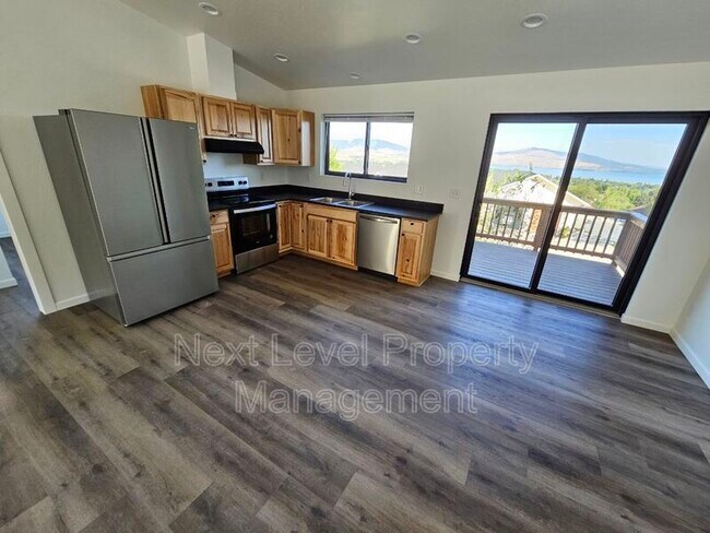 Foto del edificio - 1002 Hillside Ct