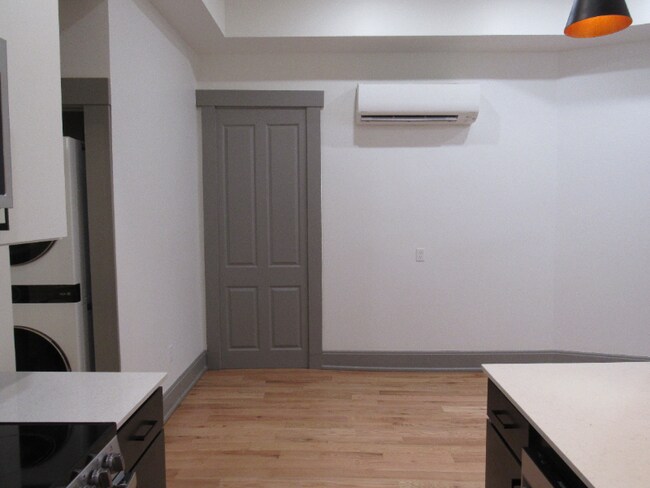 Foto del edificio - 1725 Elm St