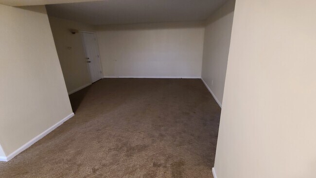 Living Room - 1133 Randall Ave