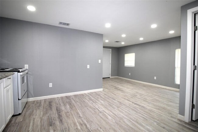 Foto del edificio - 701 Koehl St