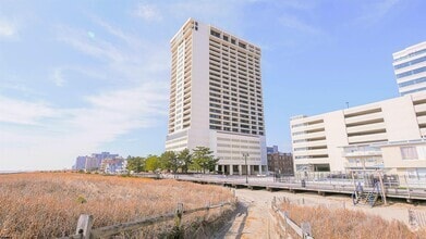 Building Photo - 3851 Boardwalk