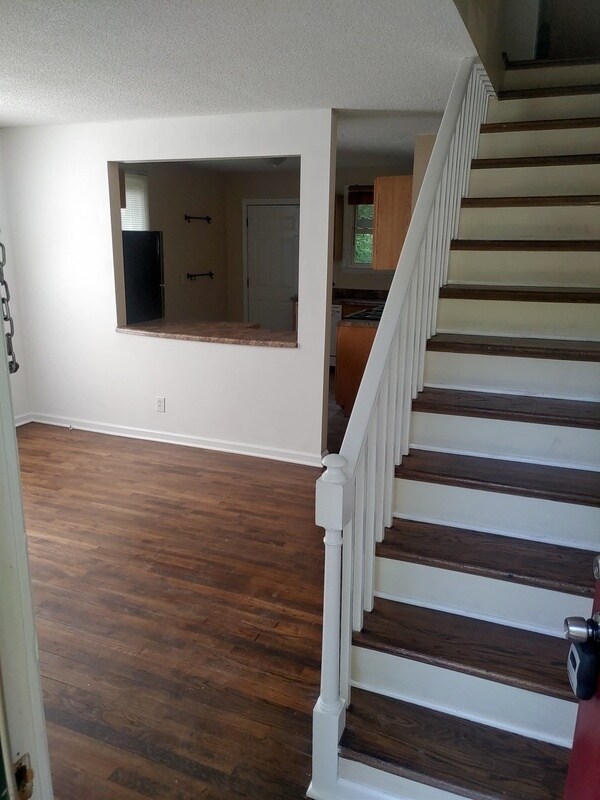 Building Photo - 4201 Dinglewood Ave