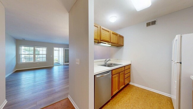 Building Photo - 2767 S Knightsbridge Cir